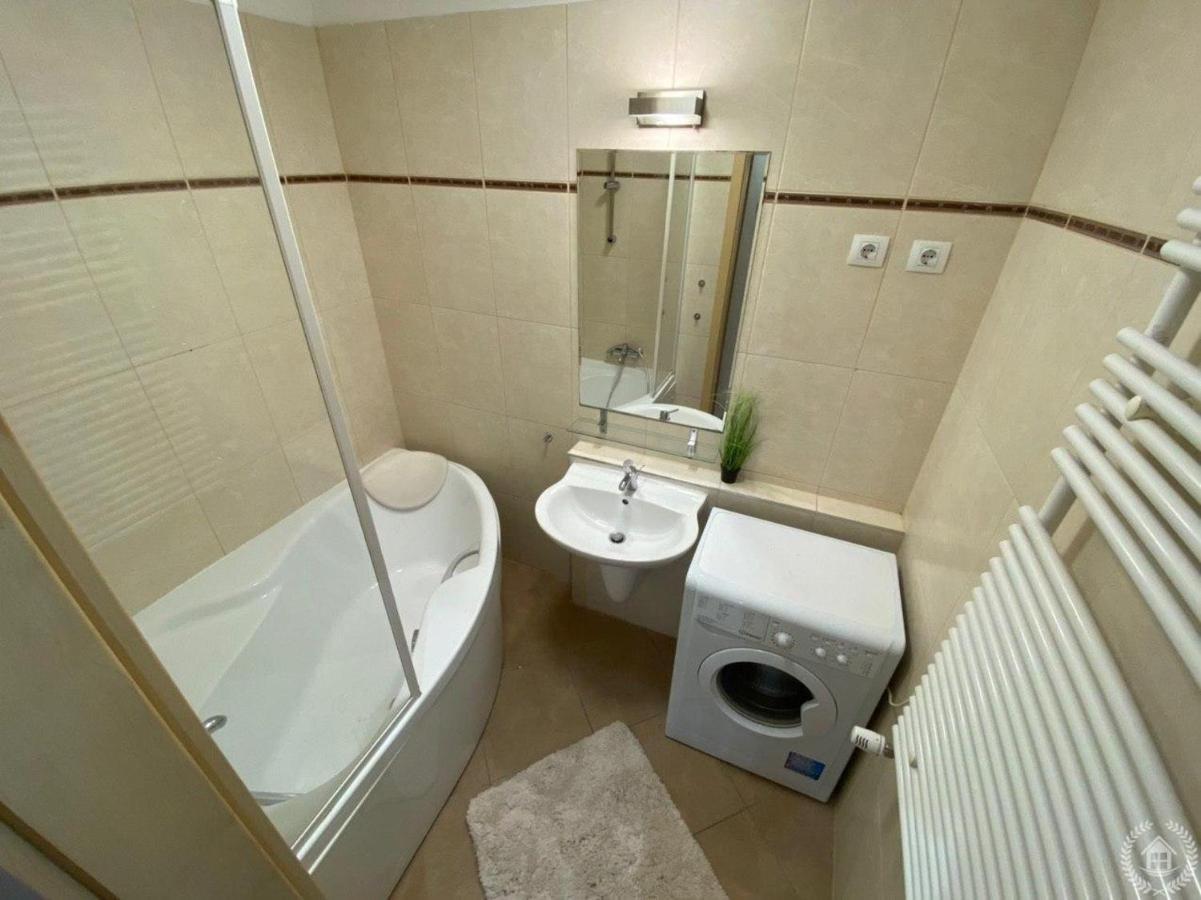 Downtown Gozsdu Vibe Apartment II Budapest Bagian luar foto