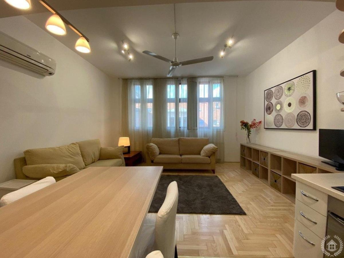 Downtown Gozsdu Vibe Apartment II Budapest Bagian luar foto
